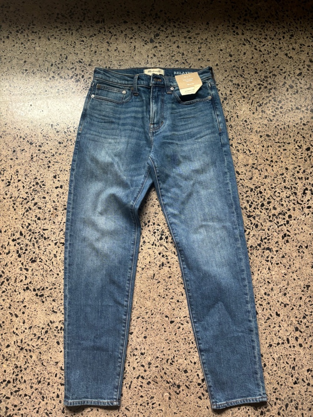 Madewell relaxed taper jeans size 28x32 NEW